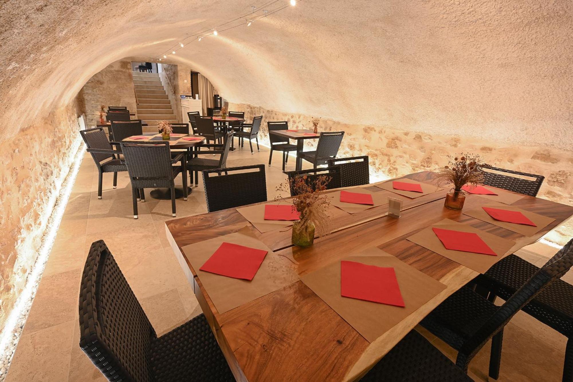 Hotel De La Croisee Poncin Dış mekan fotoğraf
