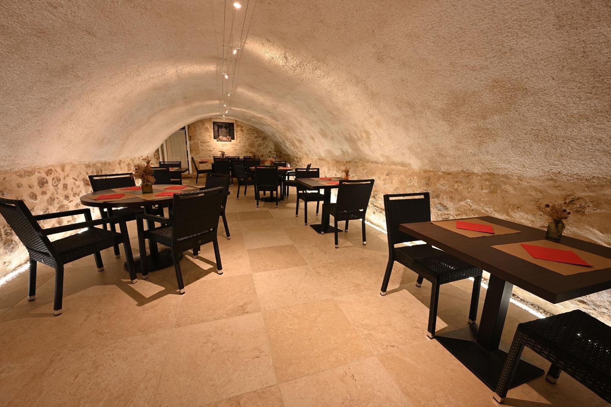 Hotel De La Croisee Poncin Dış mekan fotoğraf
